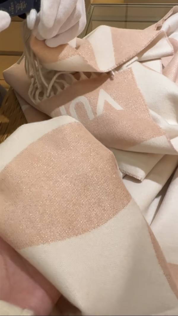 Louis Vuitton Scarf LVC00513 Louis Vuitton Scarf LVC00513